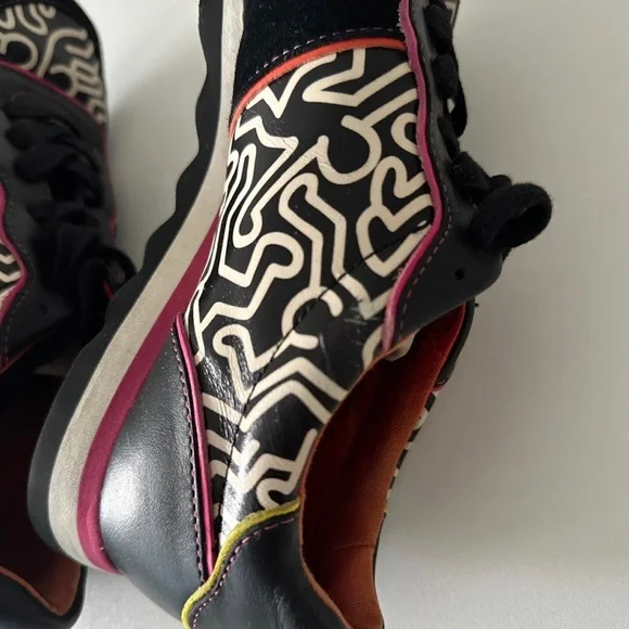 COACH x Keith Haring Leather Black Pink White Sneakers Limited Edition - Picture 3 of 16